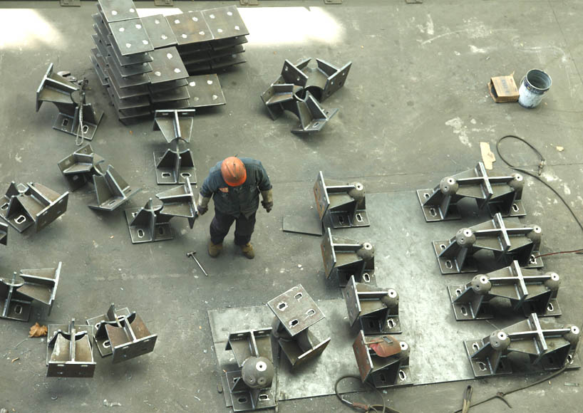 黄海煤棚网架双向支座